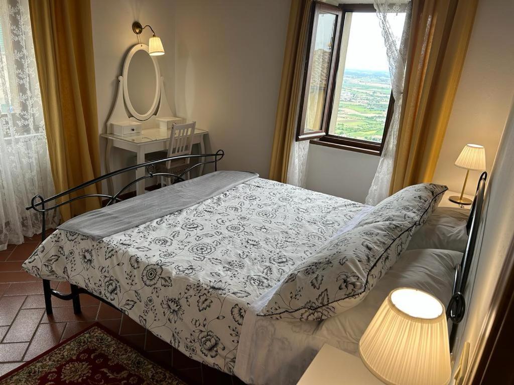 Appartamento La Casa Di Laura Cortona Esterno foto